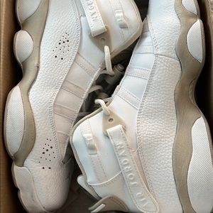 Youth 7 Jordan 6 rings worn once but needs to be cleaned